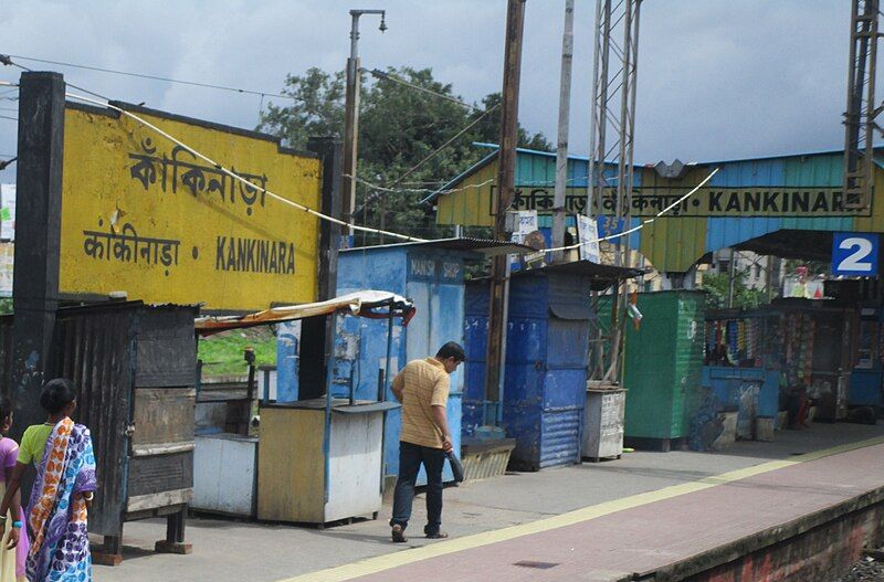 File:Kankinara railway station.jpg