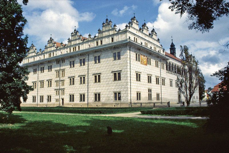 File:Litomyšl, Schloss.jpg