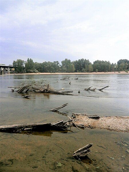 File:Pont Fondettes 1.jpg