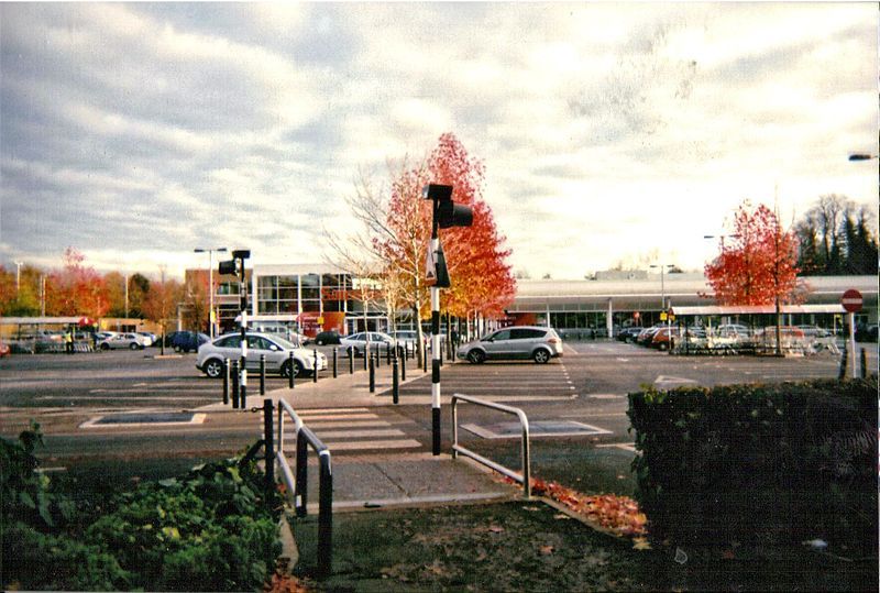 File:Sainsbury's, Banbury 2010.jpg