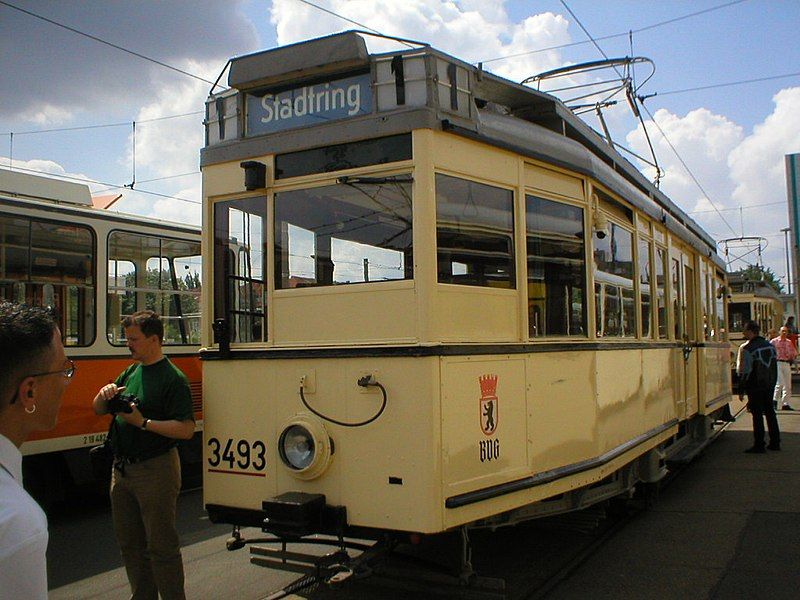 File:Straßenbahn Berlin TWA2.jpg