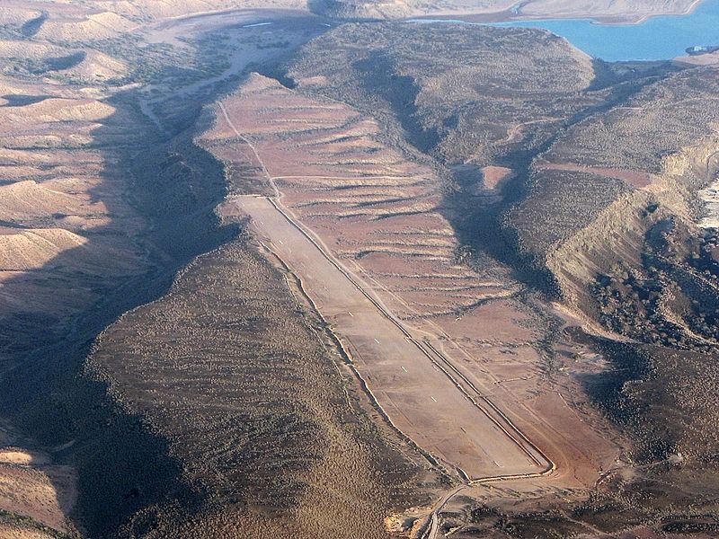 File:Tadjoura Airport.jpg