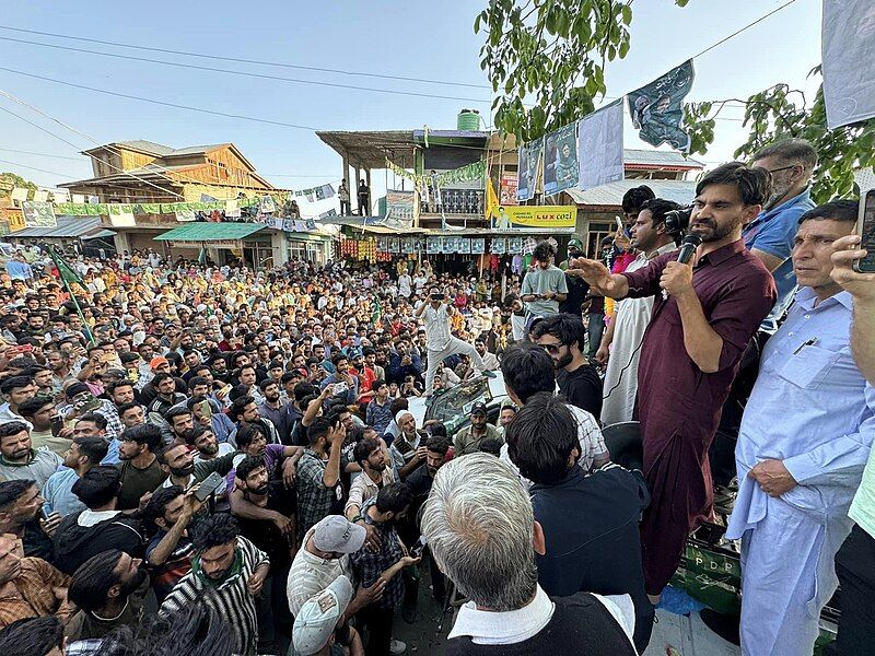 File:Waheed Para speech.jpg