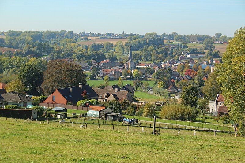 File:Zicht op Michelbeke.jpg