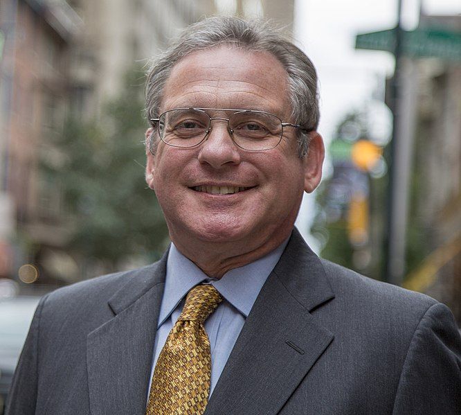 File:Alan Butkovitz 2013.jpg