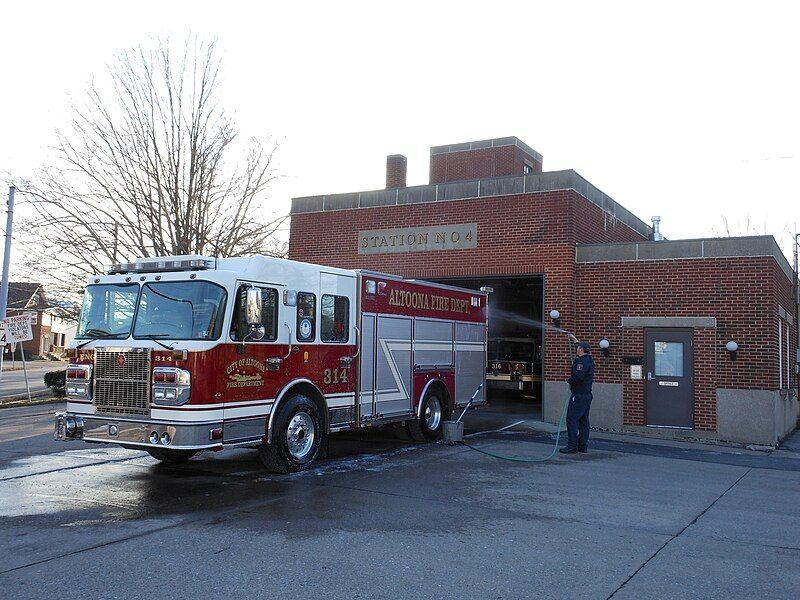 File:Altoona AFD Station4.JPG