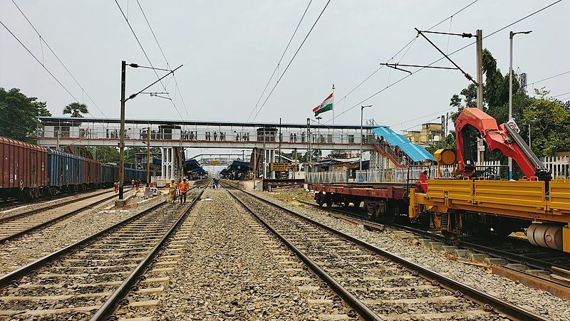 File:Barasat Railway Station.jpg