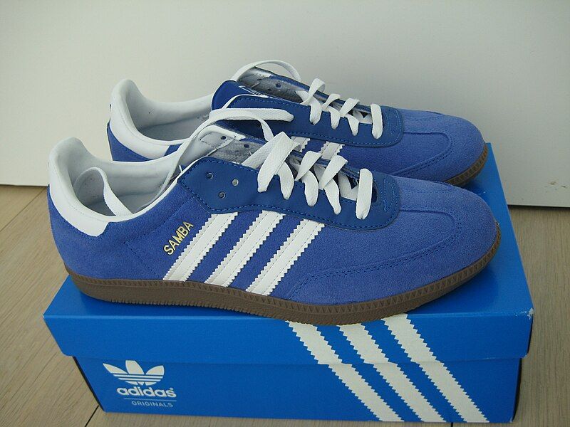 File:Blue suede samba.JPG