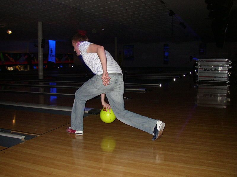 File:Bowling.jpg