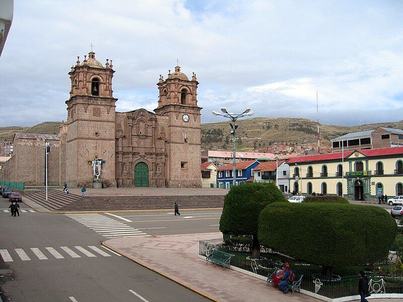 File:Cathedral of Puno.jpg