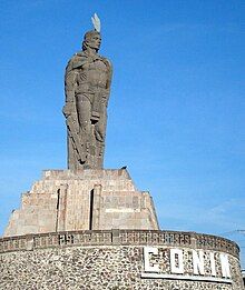 Photo of the statue of Conín.