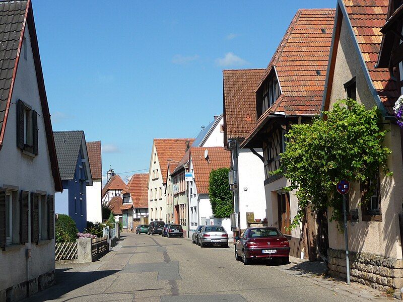 File:Dorfstrasse Impflingen.jpg