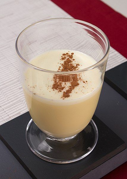 File:Eggnog (cropped).jpg