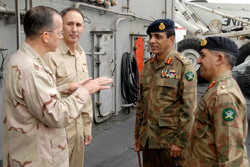 File:Kayani and Pasha.jpg