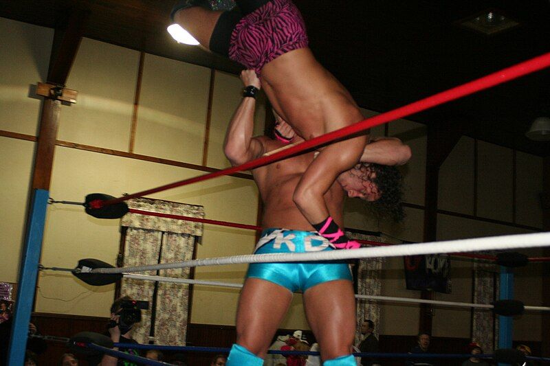 File:Ken Doane Suplex.jpg