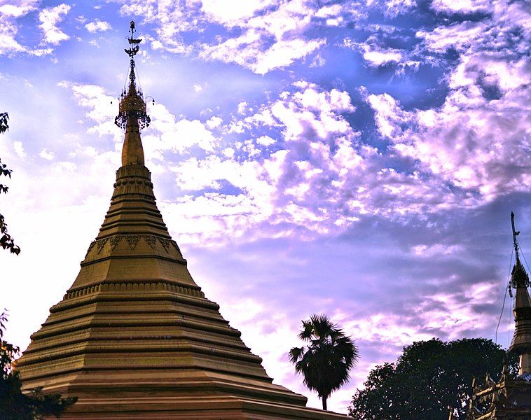 File:Kyaikhtisaung Stupa.jpg