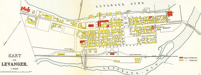 Levanger map from 1909. The church is the red building near the centre surrounded by an open yard.