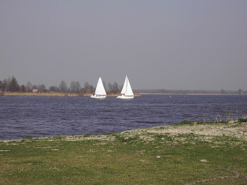 File:Naarden-naarderwoonbos02.jpg