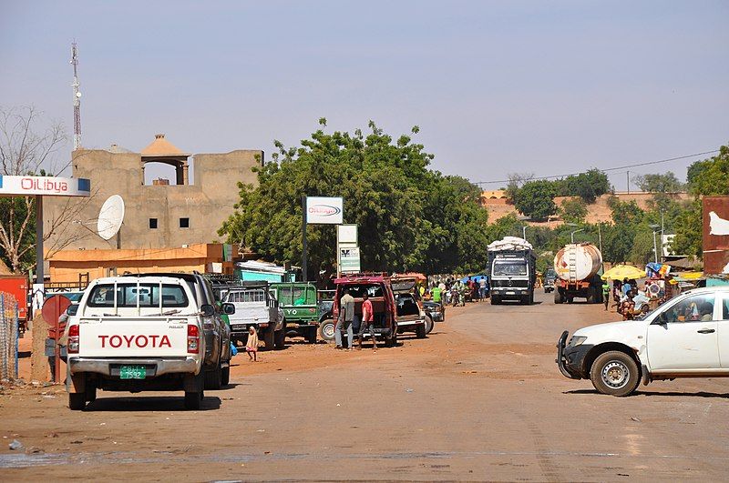 File:Niger, Dogondoutchi (1).jpg