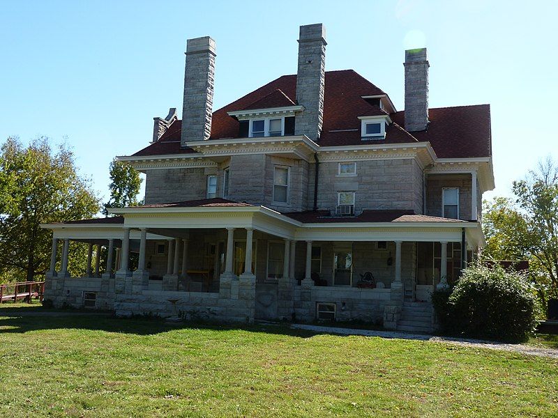 File:Phelps Country Estate.jpg