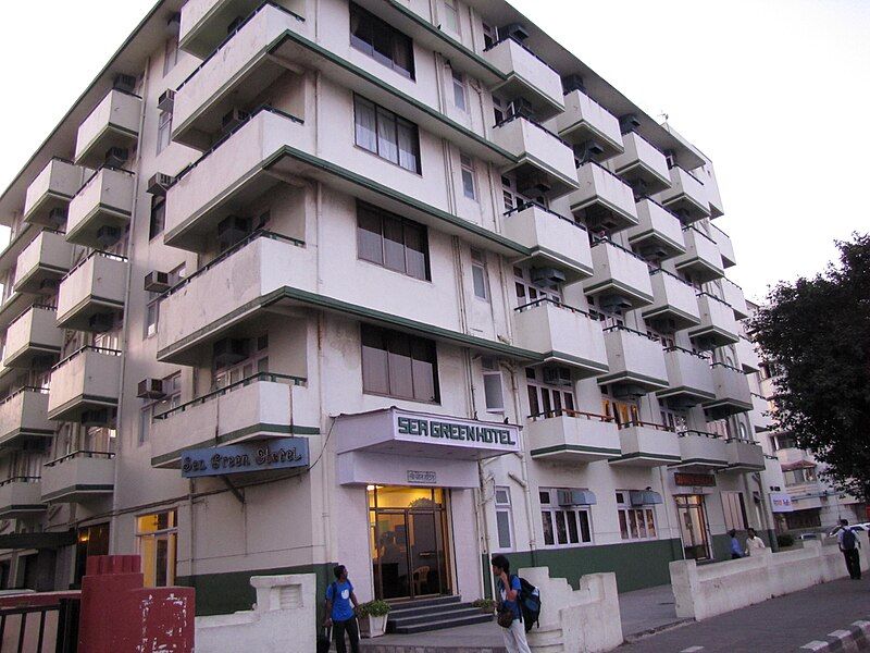 File:Sea Green Hotel.jpg