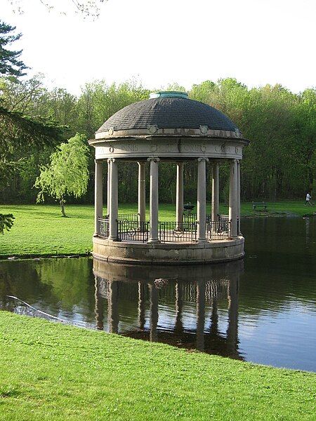 File:Slater Park Bandstand.jpg