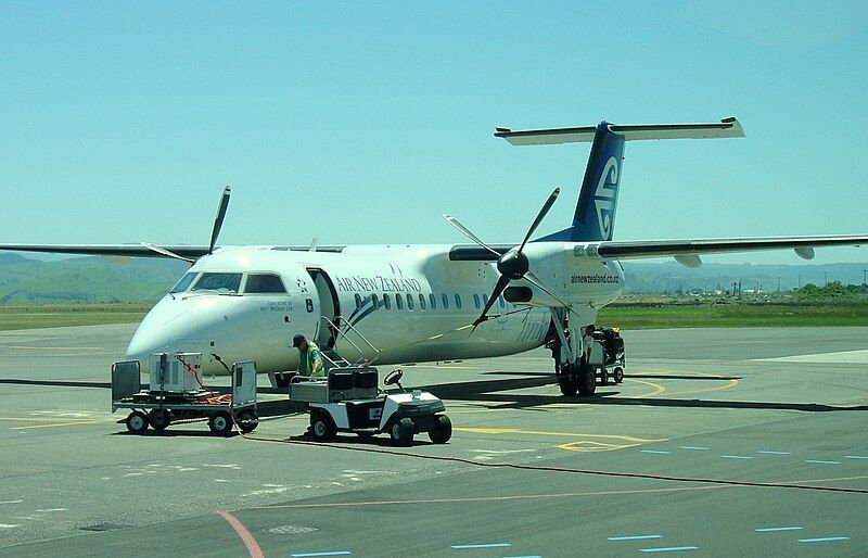 File:Air Nelson Q300.JPG