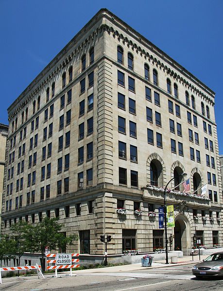 File:Akron Municipal Building.jpg