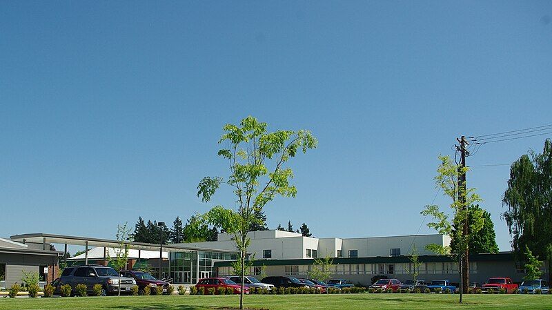 File:Canby High School.JPG