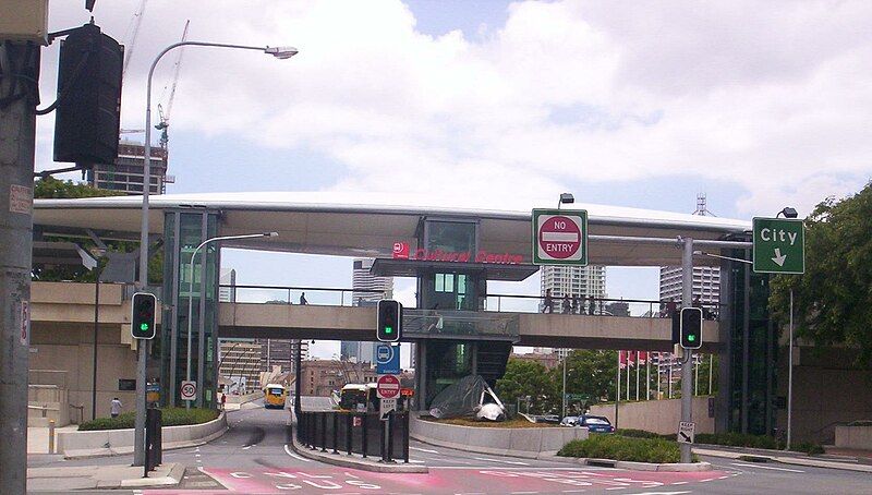 File:Cultural-Centre-Busway-Station.jpg