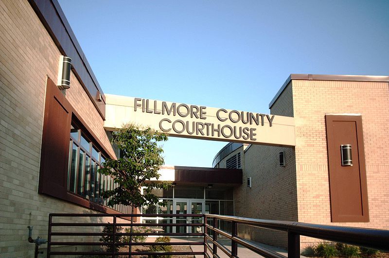 File:FillmoreCountyCourthouse2006-05-28.JPG