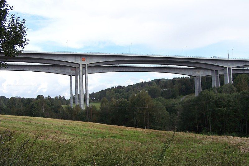 File:Hølendalen bruer01.JPG