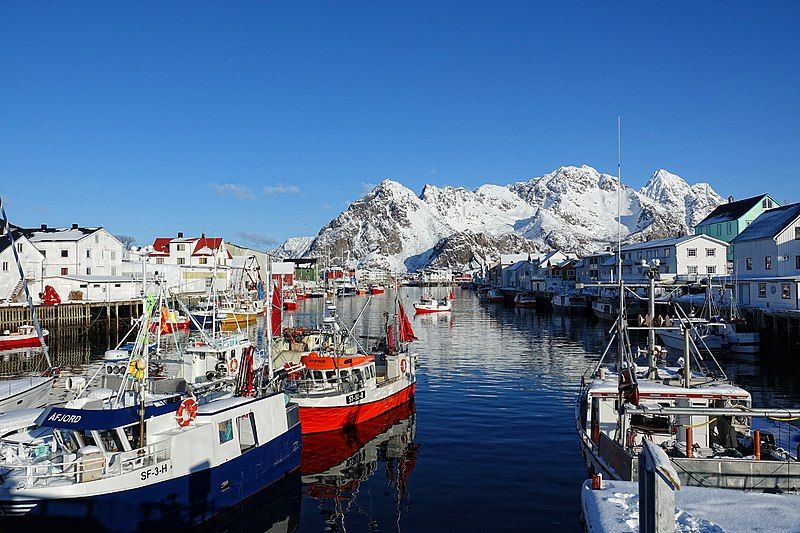 File:Henningsvaer-Lofoten-2020.jpg