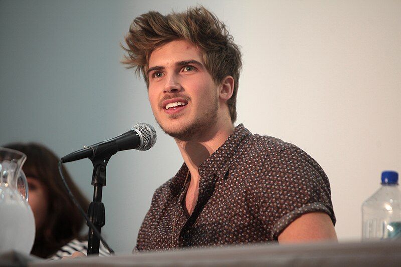 File:Joey Graceffa.jpg