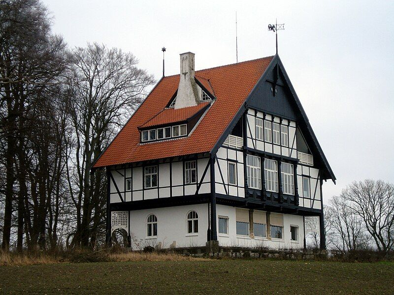 File:Kalø Jagtslot.jpg