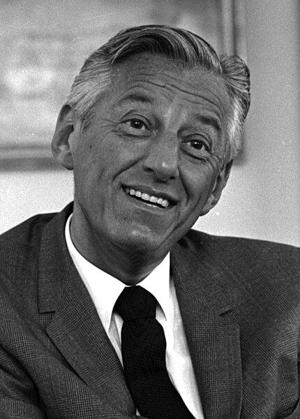 File:Lew Wasserman, 1969.jpg