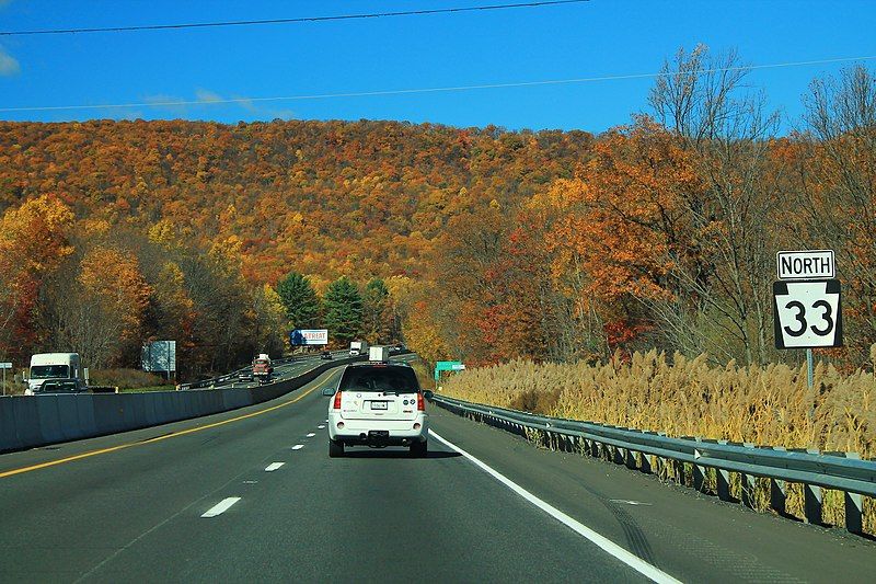 File:PA33nRoadSign-Autumn (39691319691).jpg