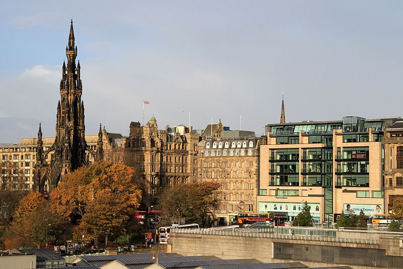 File:Princes Street (5171821347).jpg