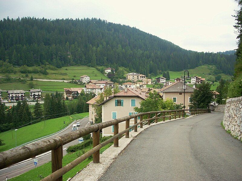 File:Ruffrè-Mendola1.jpg