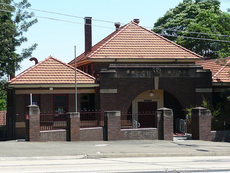 File:Ryde Court House.jpg