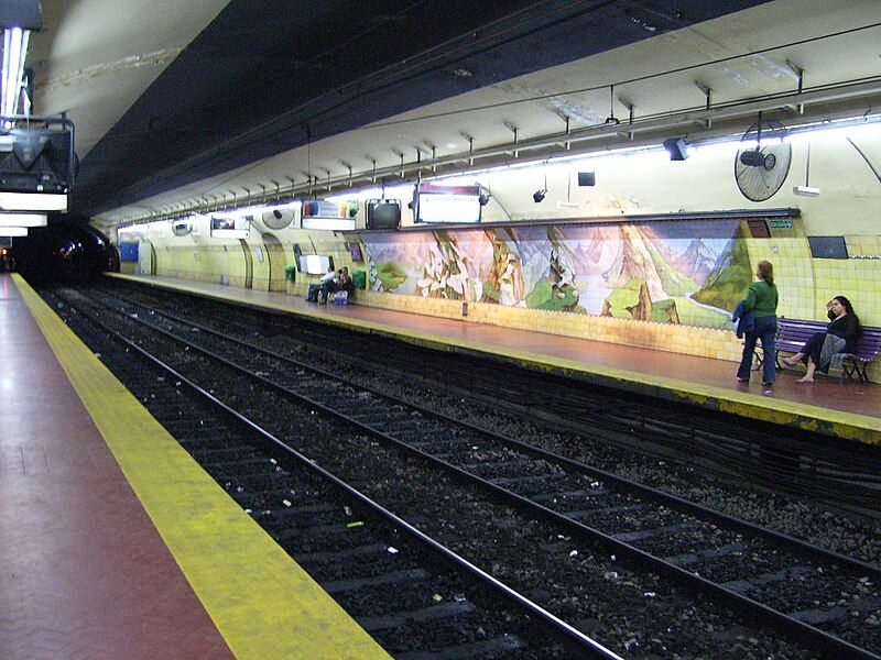 File:Subte Pichincha.jpg