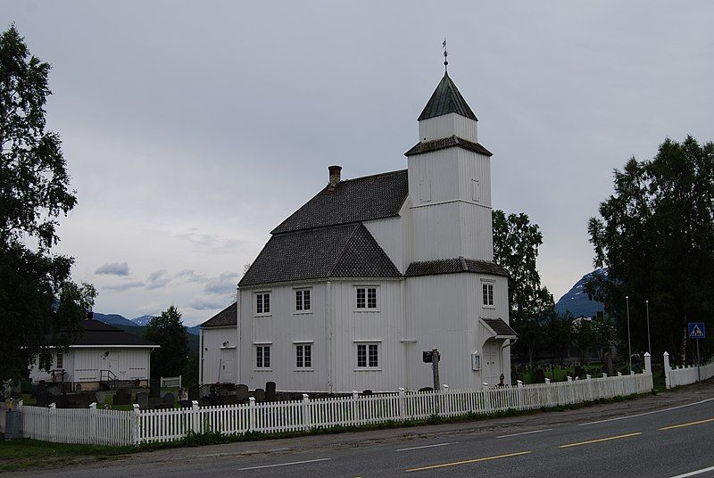 File:Bardu kirke (2).jpg