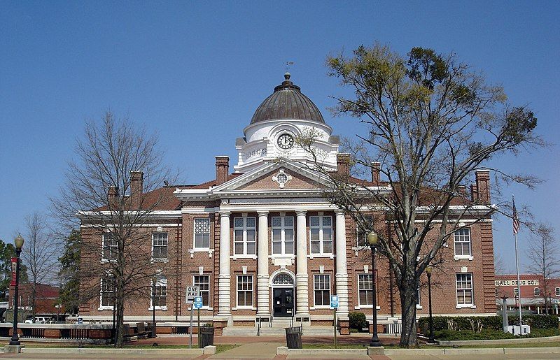 File:Candler County Courthouse.jpg