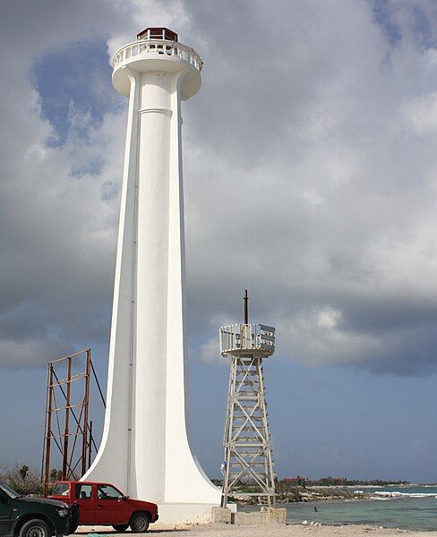 File:Faro (13524209053) (cropped).jpg