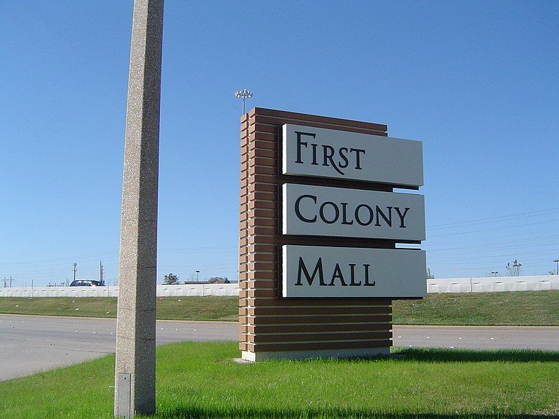 File:FirstColonyMall.JPG