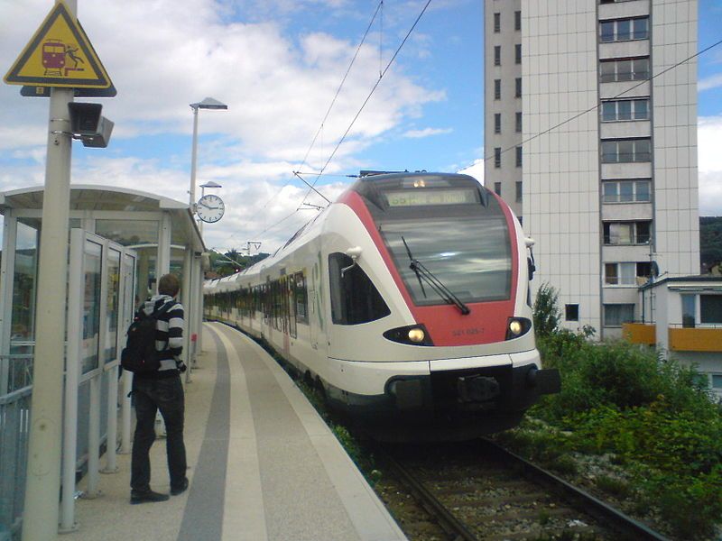 File:Gare de Lörrach-Dammstraße.jpg