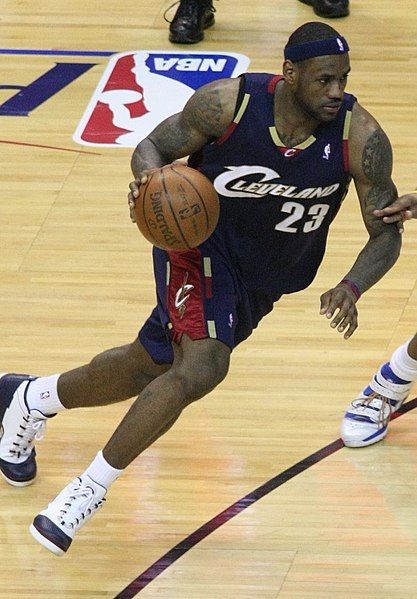 File:Lebron james 2008z.jpg