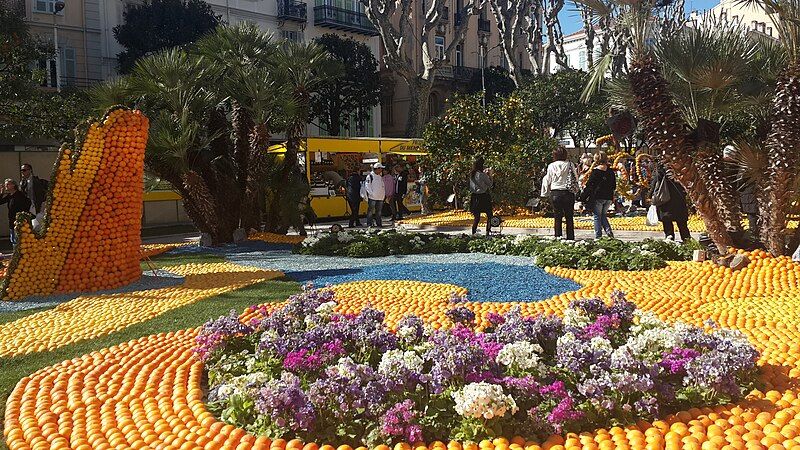 File:Menton Lemon Festival2.jpg