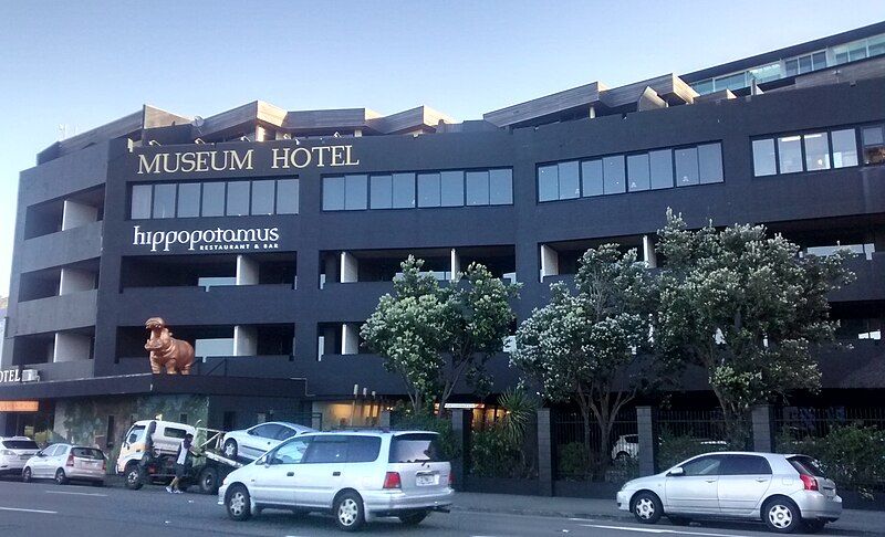 File:Museum Hotel, Wellington.jpg