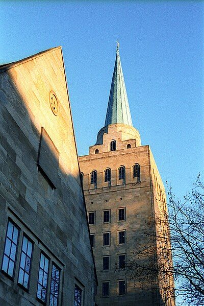 File:Nuffield College spire.jpg